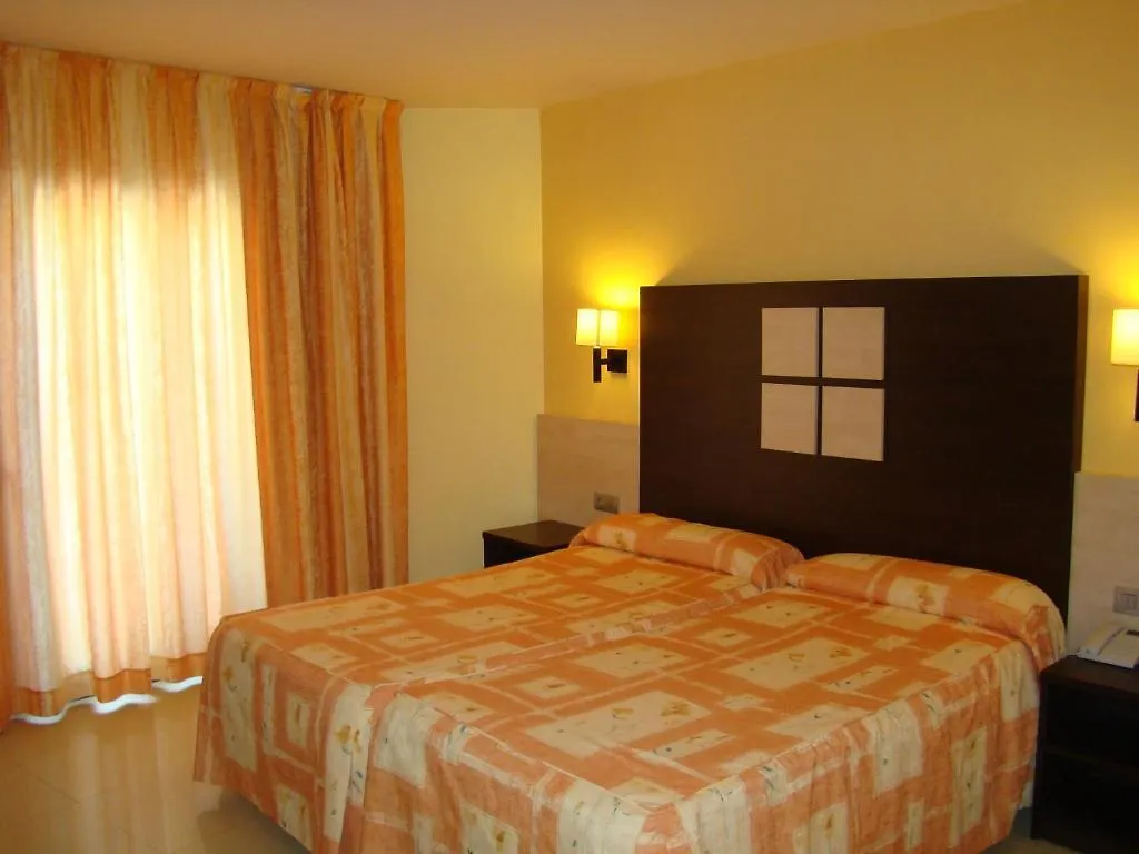 Hotel Ciutadella Roses 2*,